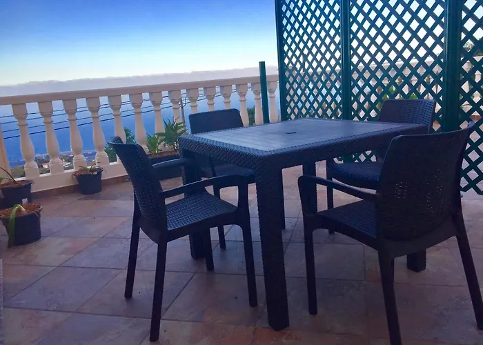 Costa Este House