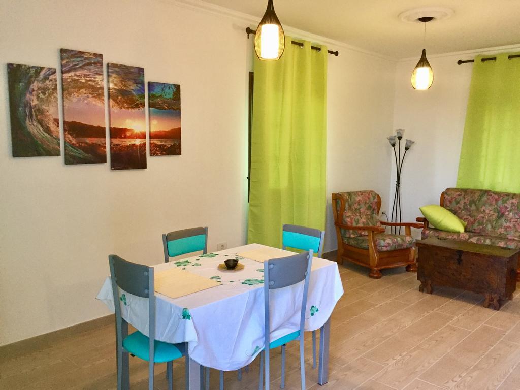Costa House *
